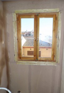 Cañizo alrededor de la ventana